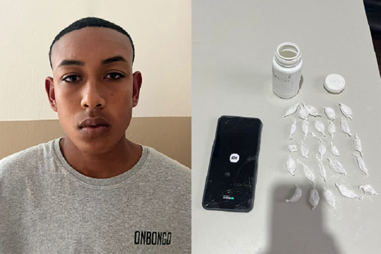 Jovem é preso pelo PETO com 25 papelotes de cocaína em Caravelas