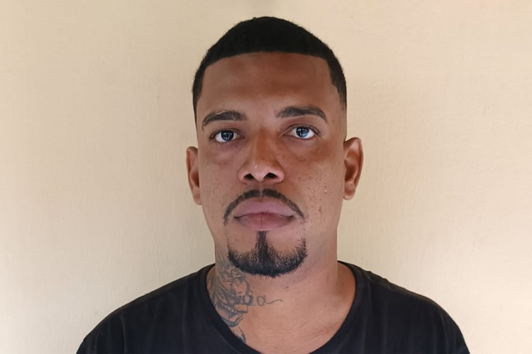 Homem é preso em Caravelas acusado de agredir adolescente grávida e provocar aborto